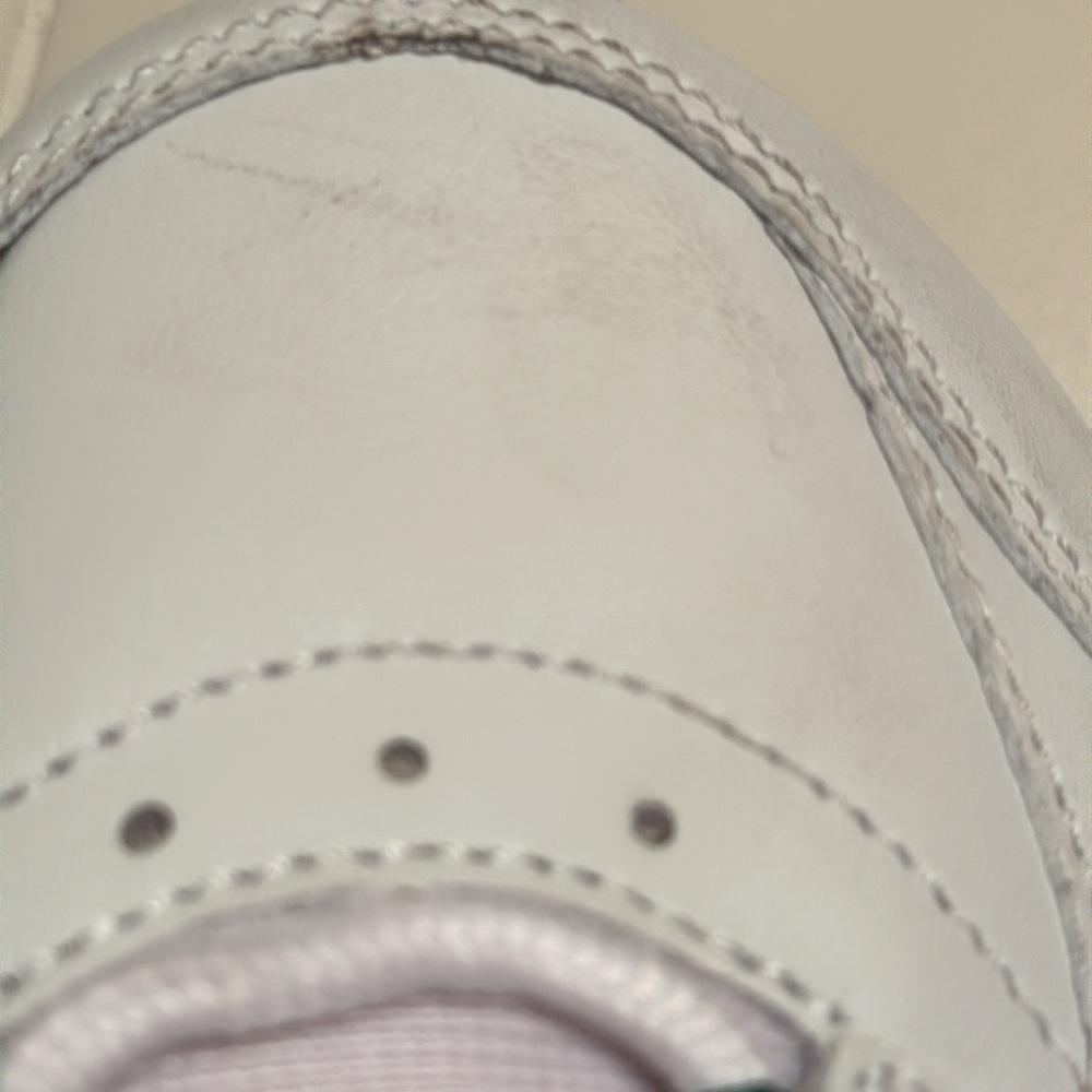 Easy Spirit White Leather Romy Walk & Run Athletic shoes -Size 9 EUC - Picture 13 of 13